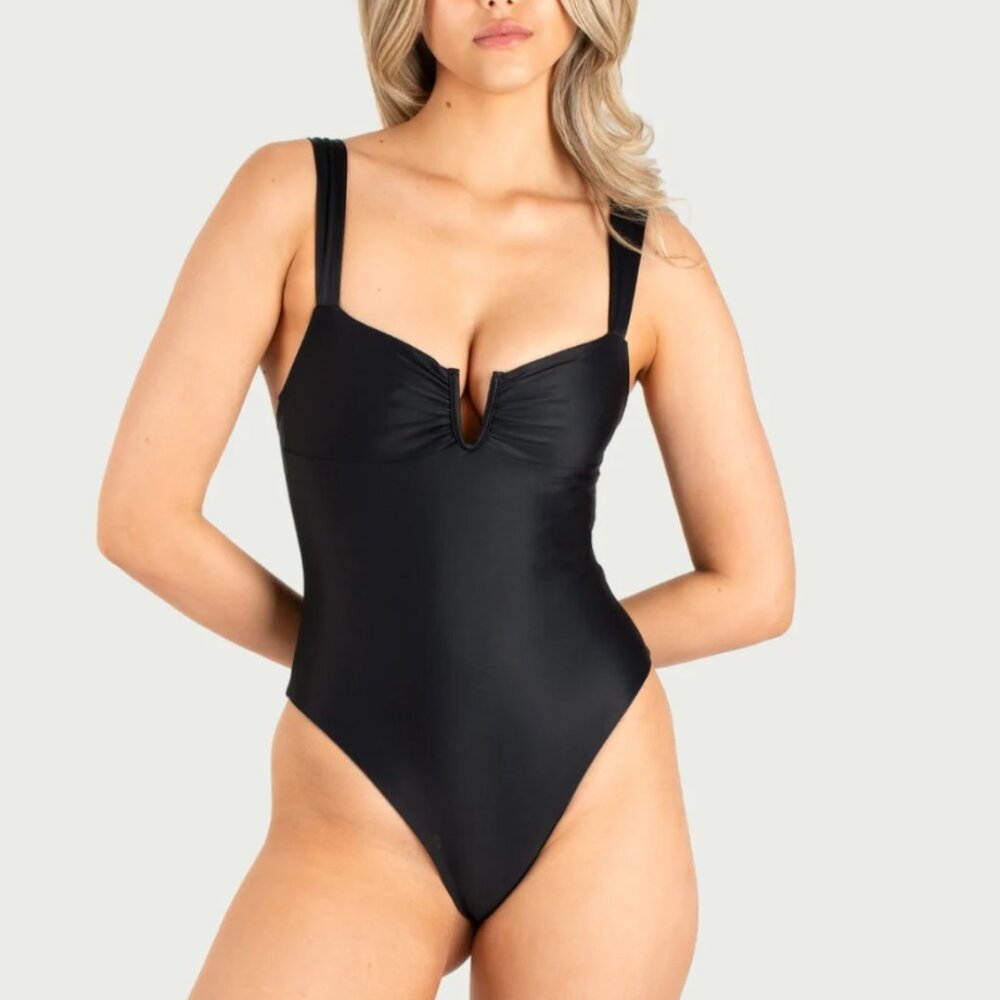 Nyud Tropea One Piece NWT